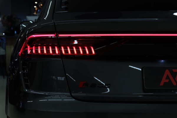 Audi RSQ8 4.0 TFSI quattro 600PK/PANO/HUD/CARBON PAKKET/360CAM/VOL