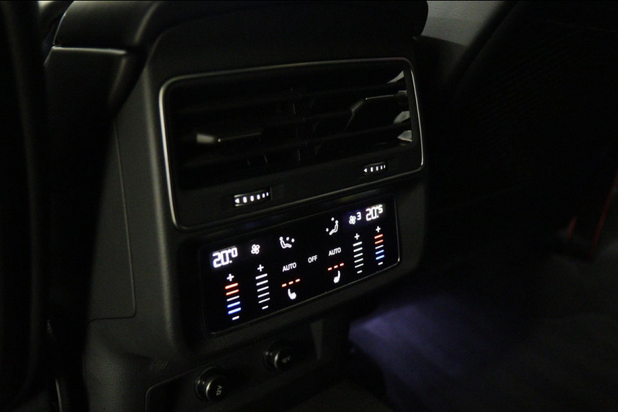 Audi RSQ8 4.0 TFSI quattro 600PK/PANO/HUD/CARBON PAKKET/360CAM/VOL