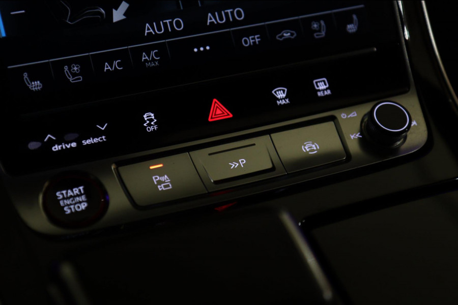 Audi RSQ8 4.0 TFSI quattro 600PK/PANO/HUD/CARBON PAKKET/360CAM/VOL