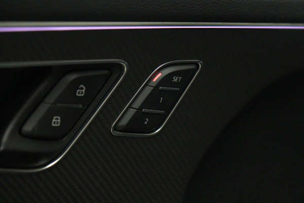 Audi RSQ8 4.0 TFSI quattro 600PK/PANO/HUD/CARBON PAKKET/360CAM/VOL