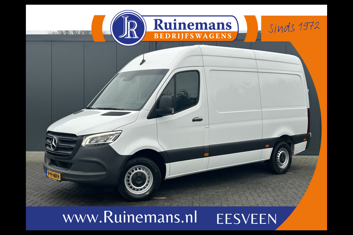 Mercedes-Benz Sprinter 311 CDI RWD 3.5T / L2H2 / UNIEK!! MEMORY EN STOELVERWARMING / TREKHAAK / LED KOPLAMPEN / ECC / CRUISE / NAVI / CAMERA / 3-ZITS /
