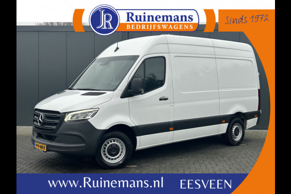 Mercedes-Benz Sprinter 311 CDI RWD 3.5T / L2H2 / UNIEK!! MEMORY EN STOELVERWARMING / TREKHAAK / LED KOPLAMPEN / ECC / CRUISE / NAVI / CAMERA / 3-ZITS /
