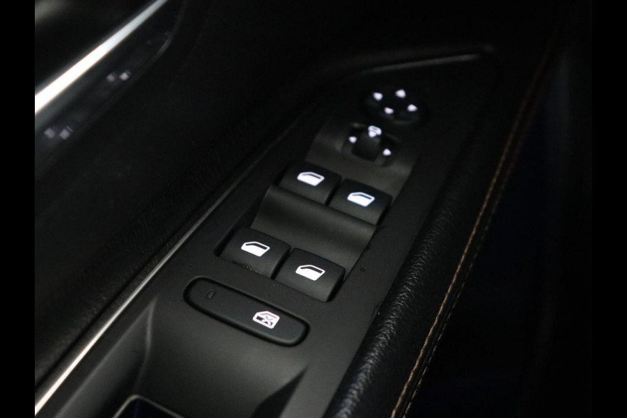 Peugeot 5008 1.2 PureTech GT-Line 7-persoons | Panoramadak | Leder | Carplay | Camera | Navigatie | Keyless | Full LED | Dodehoek detectie