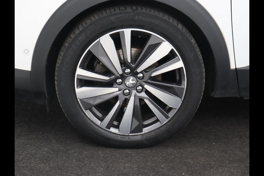 Peugeot 5008 1.2 PureTech GT-Line 7-persoons | Panoramadak | Leder | Carplay | Camera | Navigatie | Keyless | Full LED | Dodehoek detectie