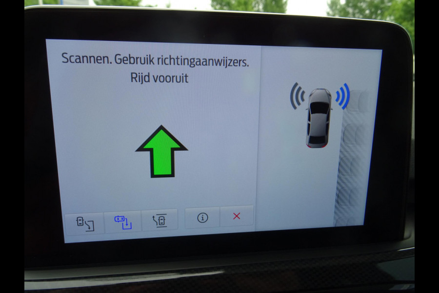 Ford Kuga 2.5 PHEV ST-Line X 225pk Automaat | Adaptieve Cruise | Panorama dak | Achteruitrijcamera | Elektrische achterklep | Navigatie | B & O Sound