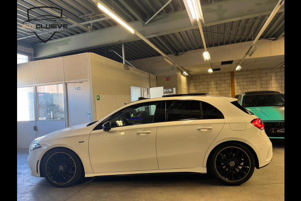 Mercedes-Benz A-Klasse 200 Premium Plus AMG Edition Pano/Camera/Ambiente
