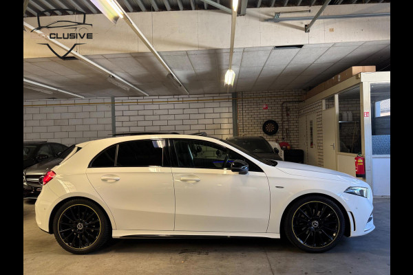Mercedes-Benz A-Klasse 200 Premium Plus AMG Edition Pano/Camera/Ambiente