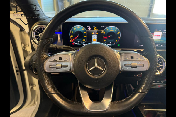 Mercedes-Benz A-Klasse 200 Premium Plus AMG Edition Pano/Camera/Ambiente