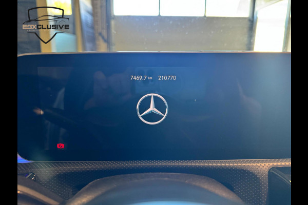 Mercedes-Benz A-Klasse 200 Premium Plus AMG Edition Pano/Camera/Ambiente