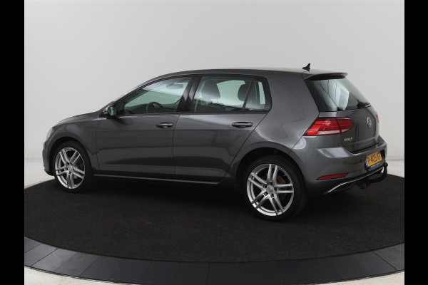 Volkswagen Golf 1.0 TSI Comfortline | Trekhaak | Adaptive cruise | Navigatie | 18'' | Climate control | Parkeerhulp | Bluetooth