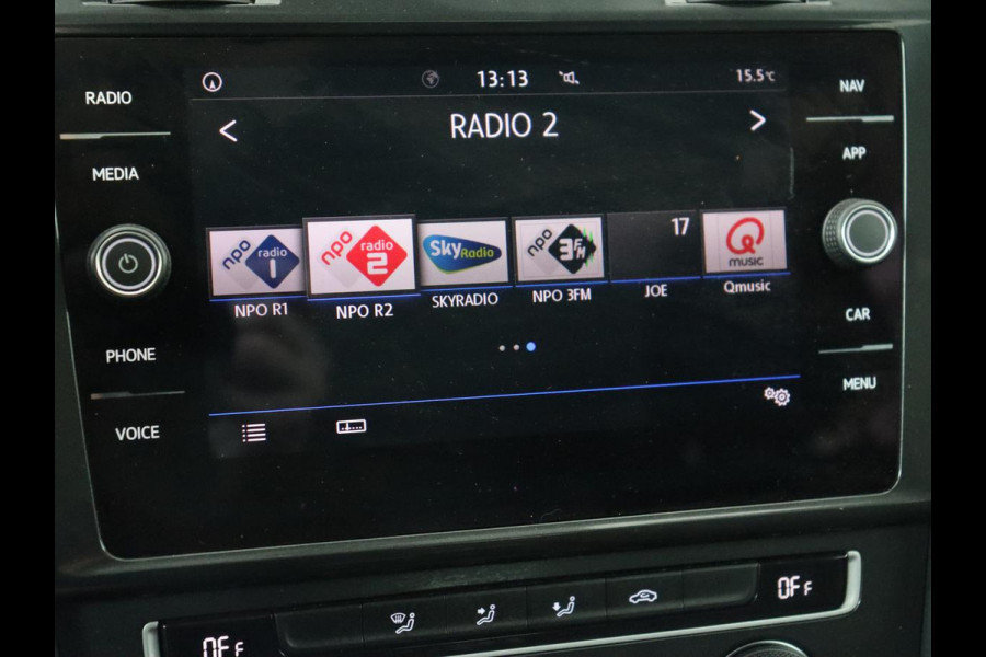 Volkswagen Golf 1.0 TSI Comfortline | Trekhaak | Adaptive cruise | Navigatie | 18'' | Climate control | Parkeerhulp | Bluetooth