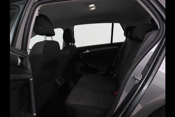 Volkswagen Golf 1.0 TSI Comfortline | Trekhaak | Adaptive cruise | Navigatie | 18'' | Climate control | Parkeerhulp | Bluetooth