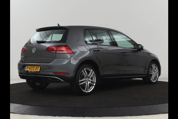 Volkswagen Golf 1.0 TSI Comfortline | Trekhaak | Adaptive cruise | Navigatie | 18'' | Climate control | Parkeerhulp | Bluetooth