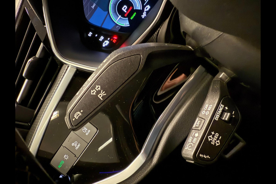 Audi Q3 Sportback 45 TFSI e 3X SLINE BLACK-LINE 20'' PANO/LEDER/SFEERVERL/SONOS/M-STOELEN/CAM/DAB///