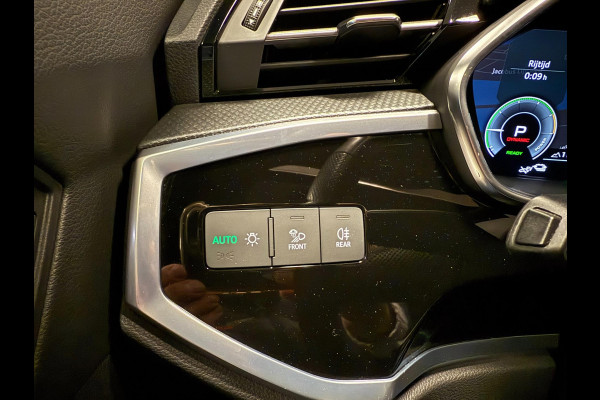 Audi Q3 Sportback 45 TFSI e 3X SLINE BLACK-LINE 20'' PANO/LEDER/SFEERVERL/SONOS/M-STOELEN/CAM/DAB///