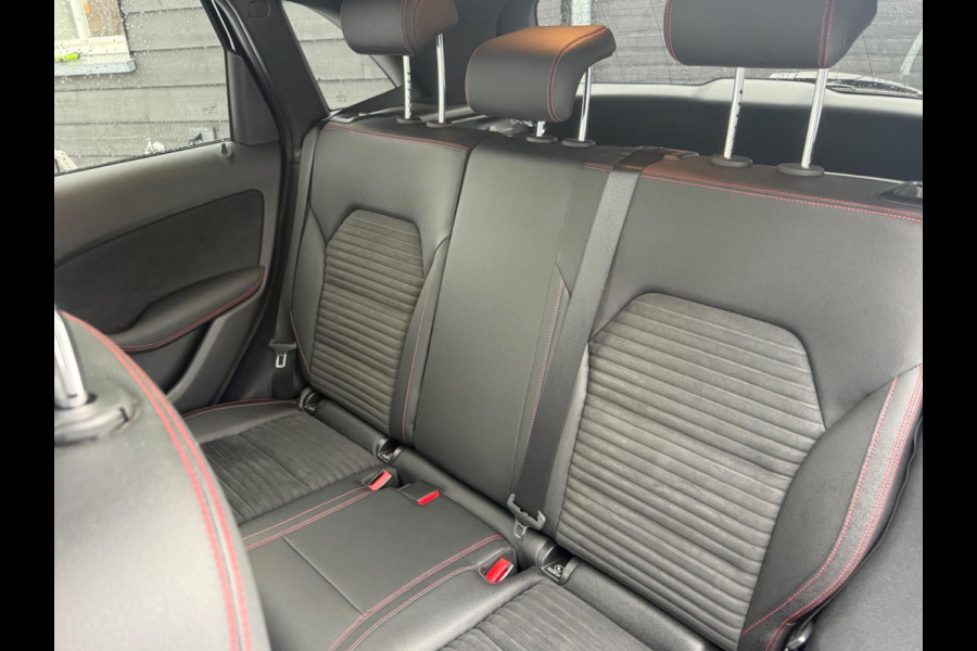 Mercedes-Benz B-Klasse 180 AUTOMAAT AMG styling, panoramadak, trekhaak, 47000 km, dealer onderhouden, NL auto met nap