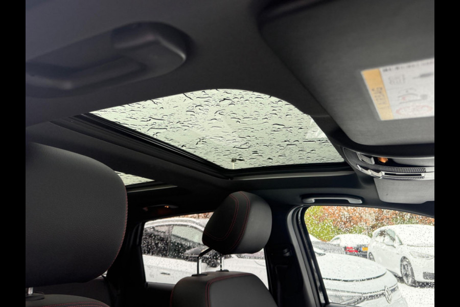 Mercedes-Benz B-Klasse 180 AUTOMAAT AMG styling, panoramadak, trekhaak, 47000 km, dealer onderhouden, NL auto met nap