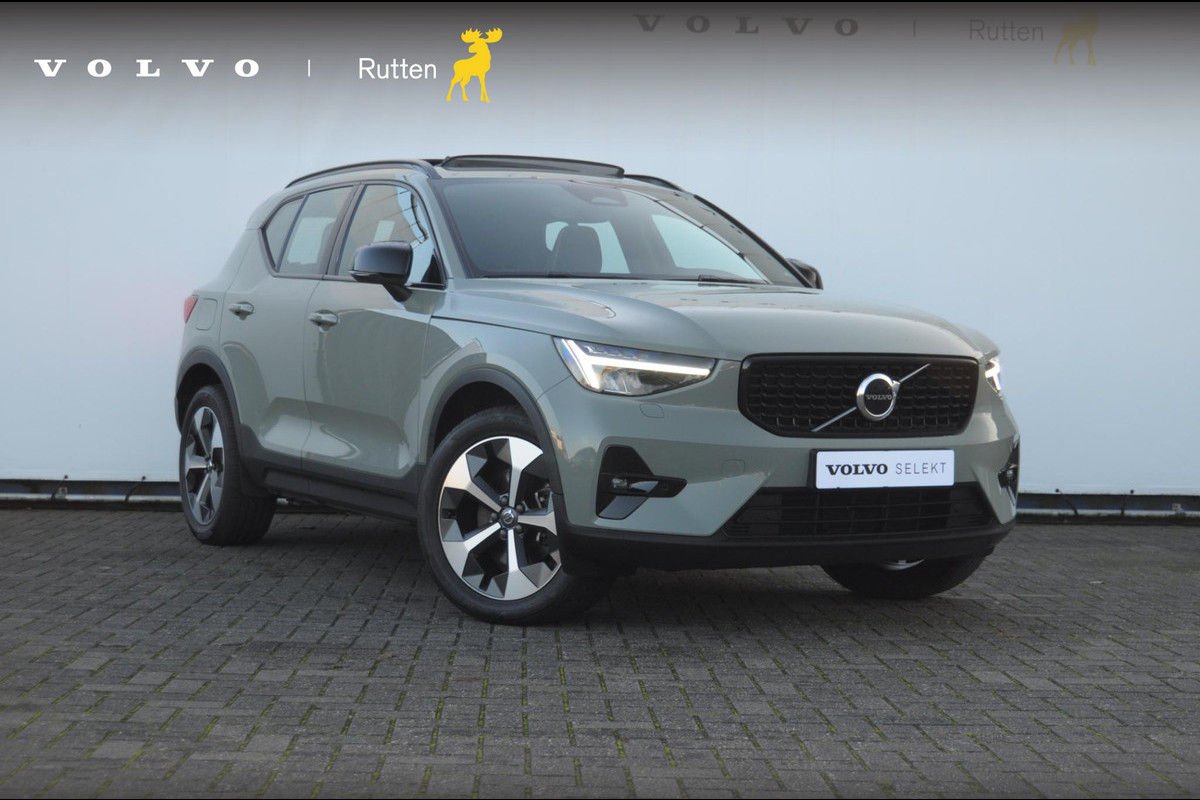 Volvo XC40 B3 177PK Automaat Ultimate Dark / Panoramadak / Adaptive cruise control / Elektrische stoelen / Harman Kardon audio / Pilot assist / BLIS / Stoel en stuur verwarming / Elektrische achterklep / Parkeersensoren met camera / Google infotainment