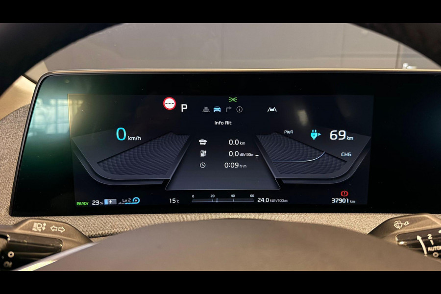 Kia Ev6 Edition Advanced 77.4 kWh + STUURVERWARMING / CAMERA / CARPLAY