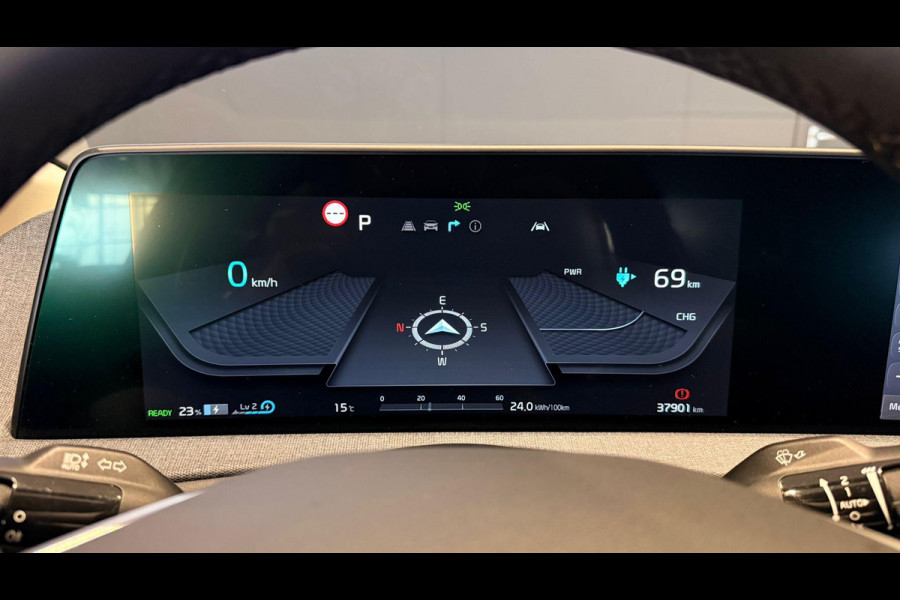 Kia Ev6 Edition Advanced 77.4 kWh + STUURVERWARMING / CAMERA / CARPLAY