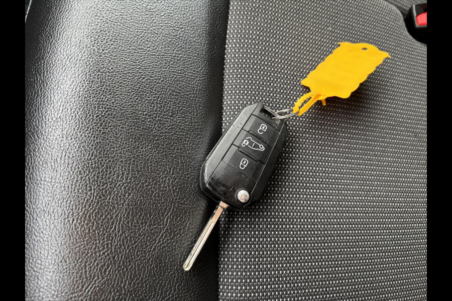 Peugeot Expert 2.0 BlueHDI 145*A/C*CRUISE*NAVI*CAM*CARPLAY*