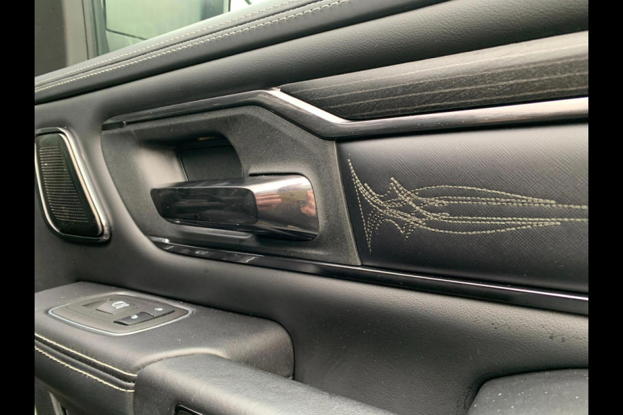 Dodge Ram 1500 Limited Night RAMBOX 5.7 V8 4x4 Multifunction Tailgate Carbon - Alle Opties -