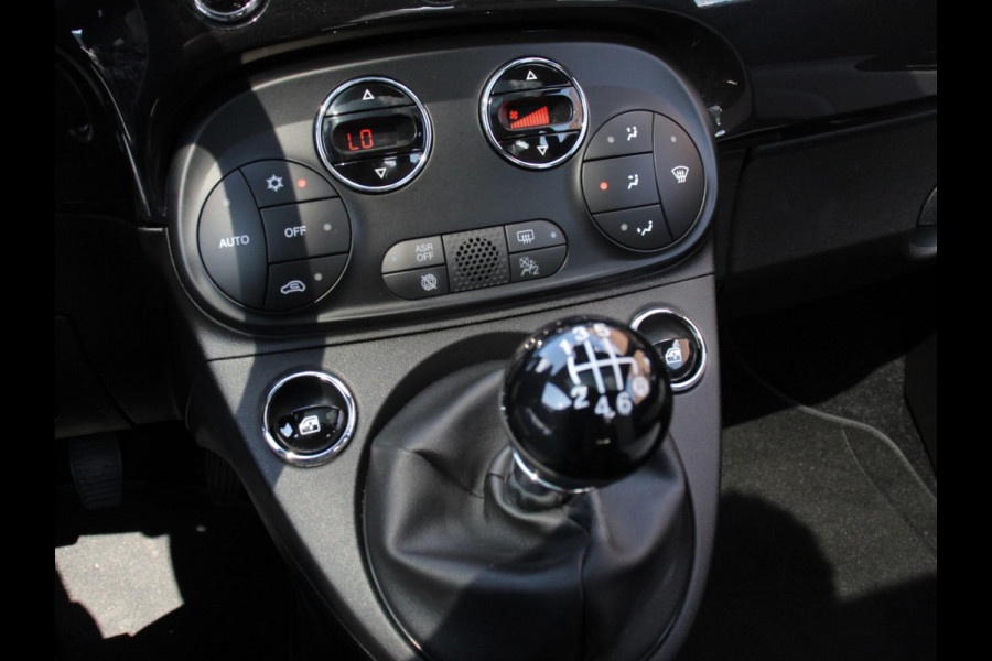 Fiat 500 1.0 Hybrid Dolcevita | Panorama dak | Cruise control | Climate control | Apple Carplay / Android auto | Lichtmetalen Velgen