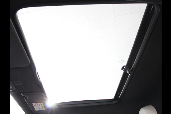 Fiat 500 1.0 Hybrid Dolcevita | Panorama dak | Cruise control | Climate control | Apple Carplay / Android auto | Lichtmetalen Velgen