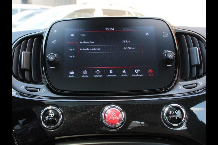 Fiat 500 1.0 Hybrid Dolcevita | Panorama dak | Cruise control | Climate control | Apple Carplay / Android auto | Lichtmetalen Velgen