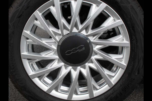 Fiat 500 1.0 Hybrid Dolcevita | Panorama dak | Cruise control | Climate control | Apple Carplay / Android auto | Lichtmetalen Velgen