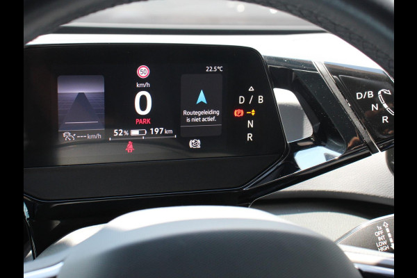 Volkswagen ID.3 Life 58 kWh Climate control Navigatie Cruise control Parkeersensoren voor + achter LED Voorstoelen verwarmd Apple Carplay/ Android Auto