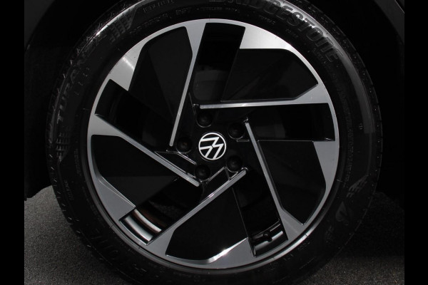 Volkswagen ID.3 Life 58 kWh Climate control Navigatie Cruise control Parkeersensoren voor + achter LED Voorstoelen verwarmd Apple Carplay/ Android Auto