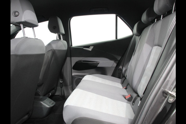 Volkswagen ID.3 Life 58 kWh Climate control Navigatie Cruise control Parkeersensoren voor + achter LED Voorstoelen verwarmd Apple Carplay/ Android Auto
