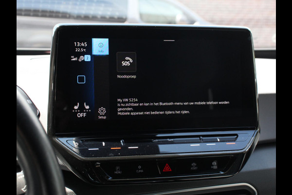 Volkswagen ID.3 Life 58 kWh Climate control Navigatie Cruise control Parkeersensoren voor + achter LED Voorstoelen verwarmd Apple Carplay/ Android Auto
