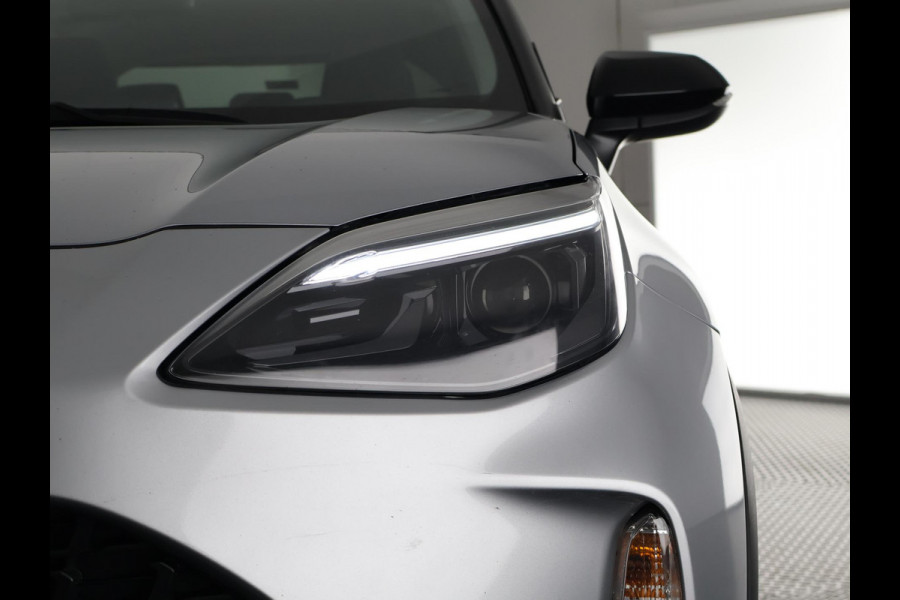 Toyota Yaris Cross 1.5 HYBRID BI-TONE PACK GARANTIE 2-2034 ! CLIMA.CRUISE ADAPTIEF. PARKEER CAMERA.