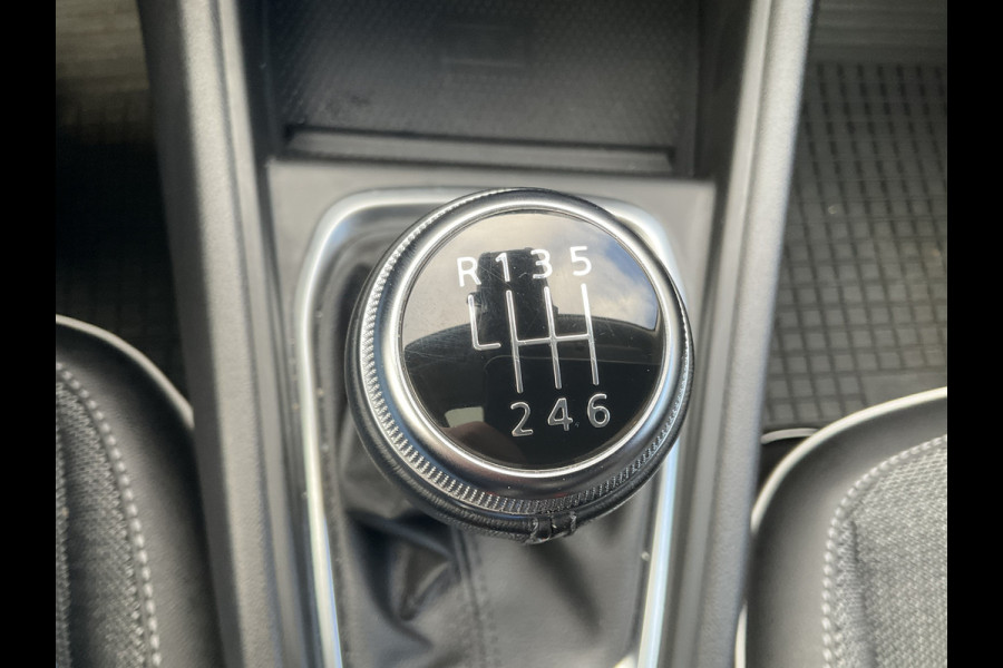 Renault Captur 1.0 TCe 90 techno Panoramadak Adapt.Cruise Navi/Cam Dodehoekdetectie