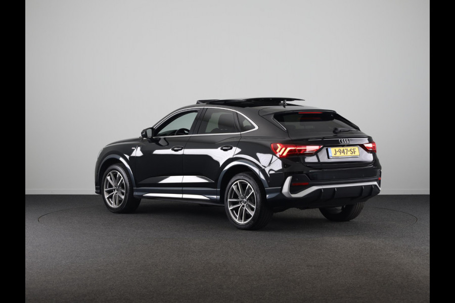 Audi Q3 Sportback 35 TFSI Pro Line S 150pk | Panoramadak | Adaptieve cruise controle | Verwarmbare voorstoelen | Parkeercamera