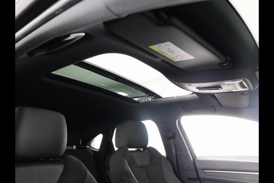 Audi Q3 Sportback 35 TFSI Pro Line S 150pk | Panoramadak | Adaptieve cruise controle | Verwarmbare voorstoelen | Parkeercamera