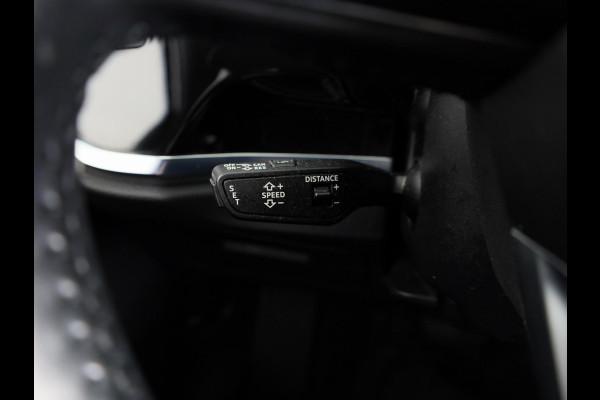 Audi Q3 Sportback 35 TFSI Pro Line S 150pk | Panoramadak | Adaptieve cruise controle | Verwarmbare voorstoelen | Parkeercamera