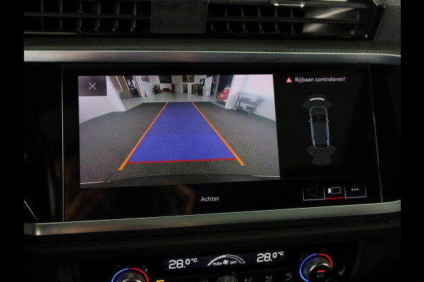 Audi Q3 Sportback 35 TFSI Pro Line S 150pk | Panoramadak | Adaptieve cruise controle | Verwarmbare voorstoelen | Parkeercamera