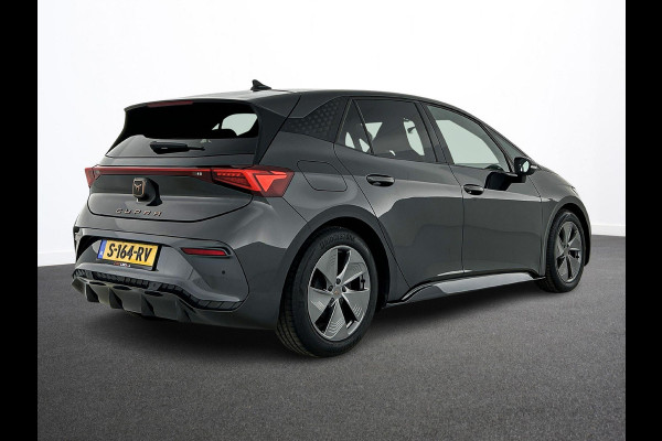 CUPRA Born Essential 62 kWh | Navigatie | Apple Carplay/Android Auto |  Adaptive Cruise Control | Climate Control | Ambient Light | PDC VA | Camera