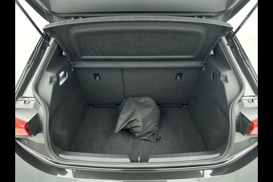 CUPRA Born Essential 62 kWh | Navigatie | Apple Carplay/Android Auto |  Adaptive Cruise Control | Climate Control | Ambient Light | PDC VA | Camera