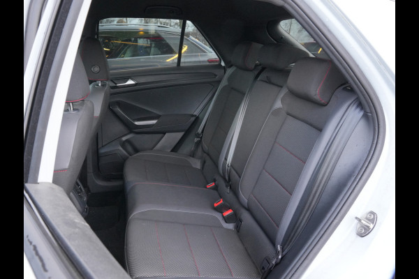 Volkswagen T-Roc 1.5 TSI Sport | Navigatie | Adaptive Cruise | Virtual Cockpit | Android/Apple Carplay