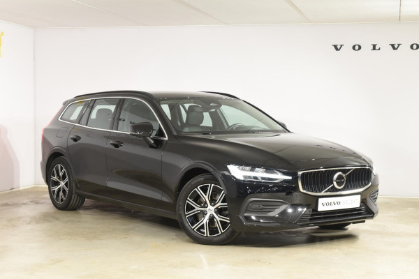 Volvo V60 B4 211PK Automaat Core / Navigatie / Achteruitrijcamera / Elektrische achterklep / LM Velgen / Elektr. Trekhaak / Parkeersensoren voor+achter