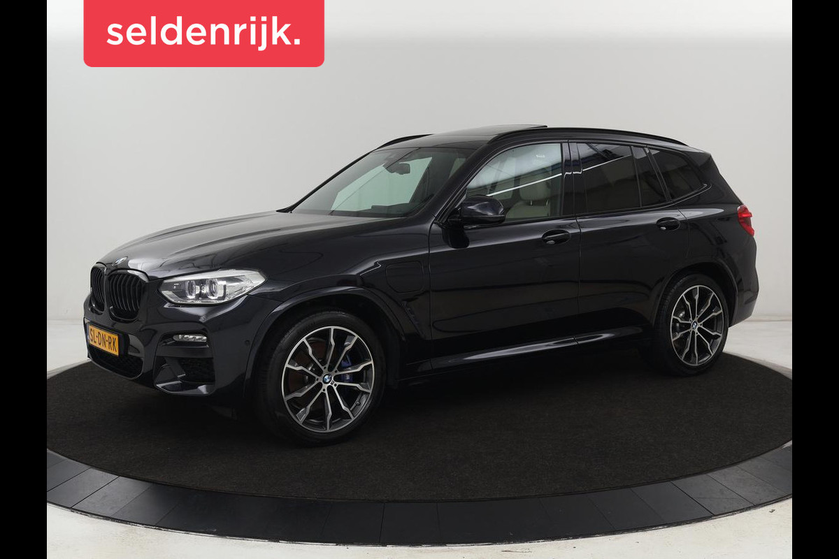 BMW X3 xDrive30e M Sport | Panoramadak | Trekhaak | Head-Up | Stoelverwarming | Leder | Live Cockpit | Stuurverwarming | Carplay | Camera | 20'' | Navigatie | Keyless | PHEV | Plug In