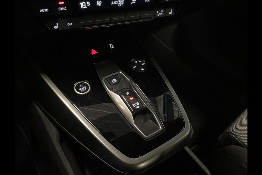 Audi Q4 e-tron 40 Launch edition Advanced 77 kWh|92% SOH|TREKHAAK|PANORAMADAK|AMBIENT LIGHT|NAVIGATIE|STOELVERWARMING|INCL. BTW|