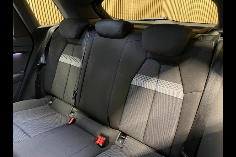 Audi Q4 e-tron 40 Launch edition Advanced 77 kWh|92% SOH|TREKHAAK|PANORAMADAK|AMBIENT LIGHT|NAVIGATIE|STOELVERWARMING|INCL. BTW|