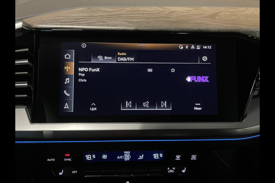 Audi Q4 e-tron 40 Launch edition Advanced 77 kWh|92% SOH|TREKHAAK|PANORAMADAK|AMBIENT LIGHT|NAVIGATIE|STOELVERWARMING|INCL. BTW|