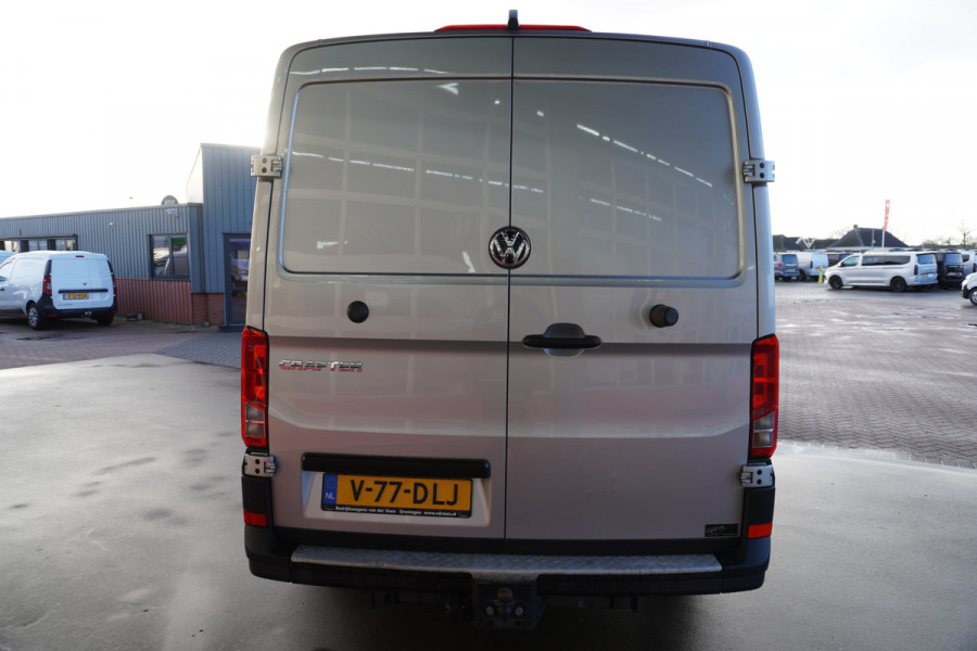 Volkswagen Crafter 35 2.0 TDI 177 PK L3H2 Automaat nr. V002 | Airco | Cruise | 2x geveerde stoel | Apple CP-Android auto