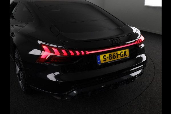 Audi e-tron GT GT 93 kWh 476pk | Panoramadak | Adaptieve cruise controle | Verwarmbare voorstoelen| 20 inch lichtmetalen velgen